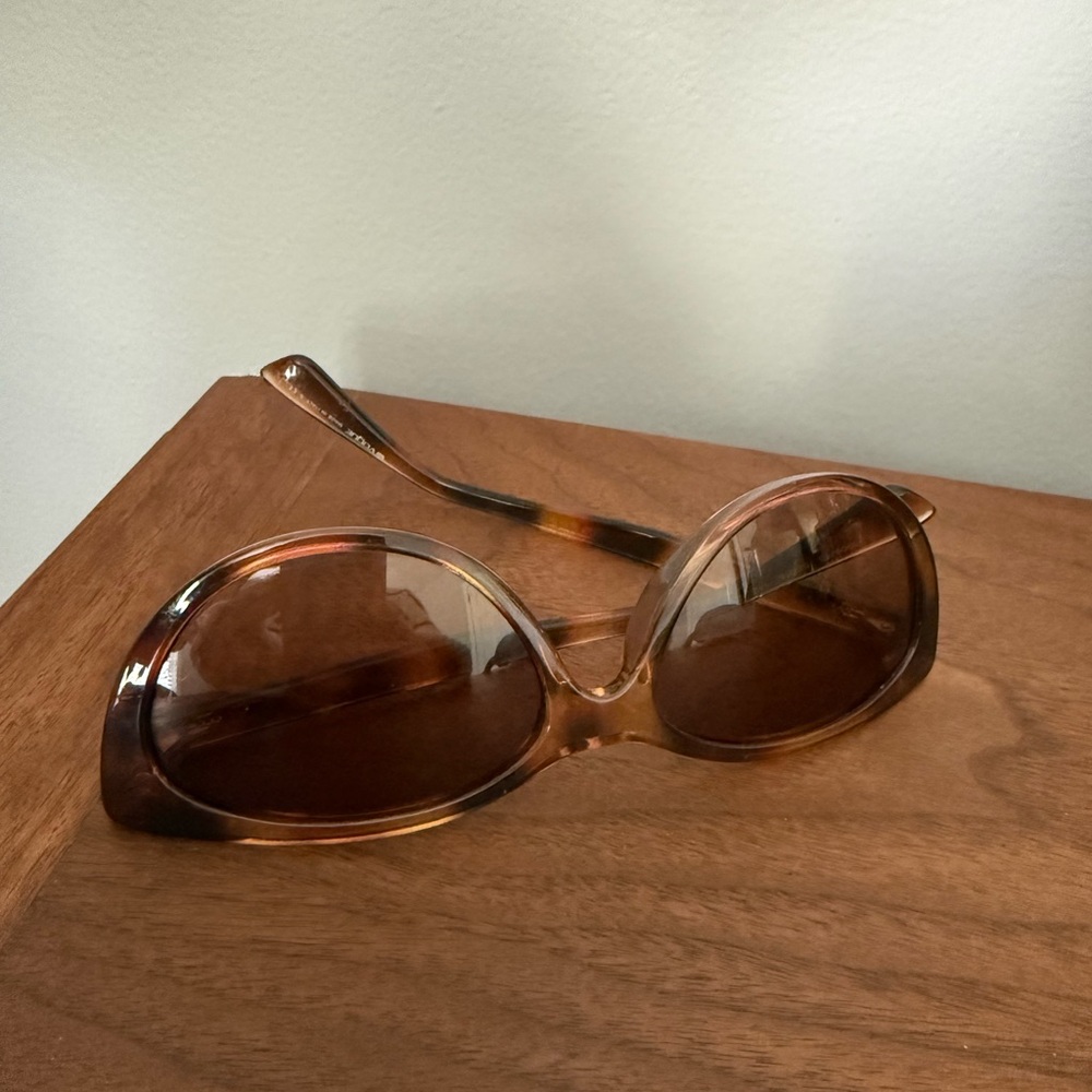 Vogue Eyewear Brown Tortoiseshell Oversized Sunglasses